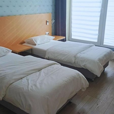 Hotel Marina Club Old Town View Гданск Екстериор снимка
