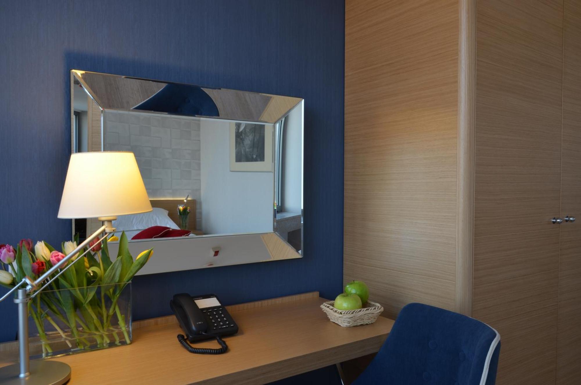 Hotel Marina Club Old Town View Гданск Екстериор снимка